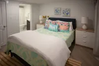 Hidden treasure, GREAT for families - Roomy, comfy, close to everything! Hotels in Columbia Heights