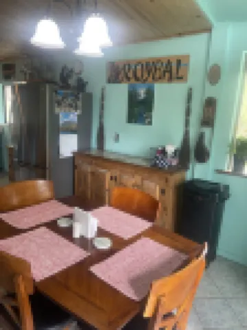 Cozy Weekend Getaway! Enjoy many things in the surrounding area!