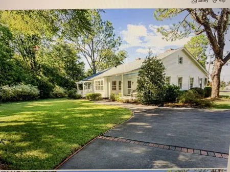 Pinehurst Village Vacation House w/ private pool 8) beds