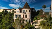 Romantic Castle Apartment - nestled on the hillside, sunsets & nature galore! Hotels near Steiner Ranch