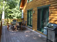 Beautiful Log Home in Suissevale on Lake Winnipesaukee with Beach Access