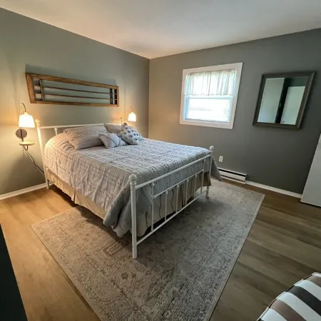 Remodeled Modern 4Br Avon Home with 3 Living Rooms on Large Private Lot/Farm
