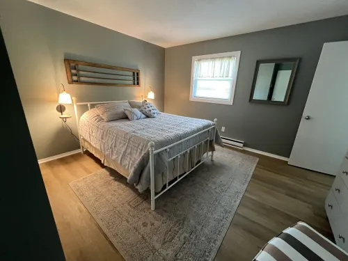 Remodeled Modern 4Br Avon Home with 3 Living Rooms on Large Private Lot/Farm