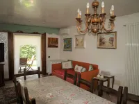 Spacious and bright apartment with garden in central area Hotels in Oderzo