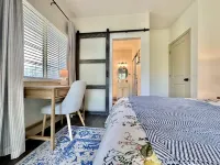 Pet Friendly Historic Downtown Bungalow with Fenced In Yard! - balcony