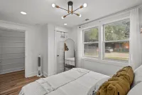 Surfer's Bungalow!