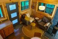 Towhee cabin at Driftless Creek