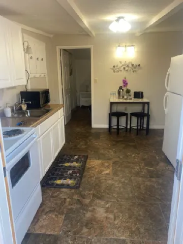 National parks and nice place to relax 툴레어 호텔