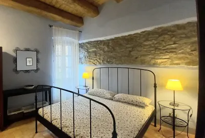 House in Old Village with Panoramic Terrace Hotels near Sotto Costo Di Zhang Congli