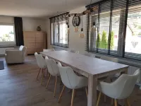 Große,und Luxe Renovierte Wohnung mit Sauna/garten, Garage und Kinderspielplatz