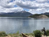 Lovely Condo with Mountain/ Lake View’s in Heart of Frisco