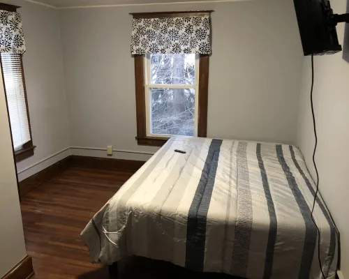 Baseball Bungalow Retreat Hotels in Oneonta