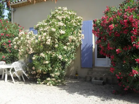 Tarascon VILLA RENTAL - DISTRICT ST GABRIEL