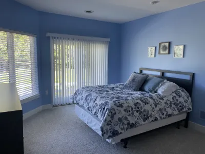 The Spacious Canal Condo Hotels near Caseville Family Arena