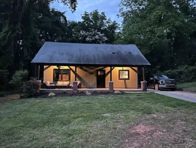 Modern 3 BR house in Belmont