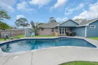 5BR Family Gem: Barbecue, Swim & Relax! - Private Pools