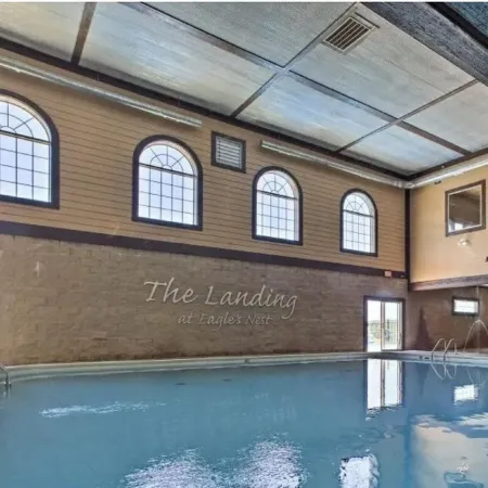 Spacious 4-bedroom penthouse condo in beautiful Branson with Lakeview