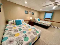 HillTop Manor-Spacious 6BR+PS5+FirePit+Pool Table