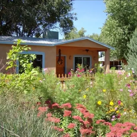 Charming Corrales Casita