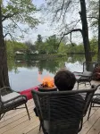 Peaceful Riverfront Cottage with Private Hot tub