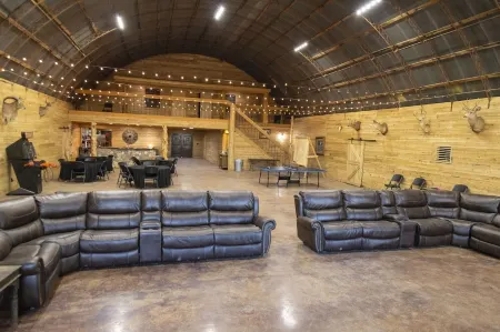 Circle M Lodge is The Perfect Get-A-Way