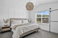 《𝒯𝒽ℯ 𝒲𝒾𝓁𝓁ℴ𝓌》at McCall -  New Home close to everything!