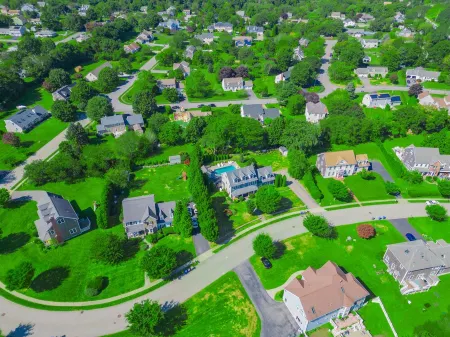 Family Gathering Haven: All-Season Coastal Retreat Отели рядом с достопримечательностью «Публичная библиотека Мидлтаун»