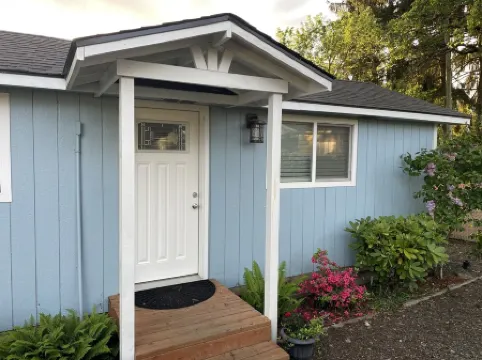 Lovely private guest suite w/hot tub/grill/kitchenette