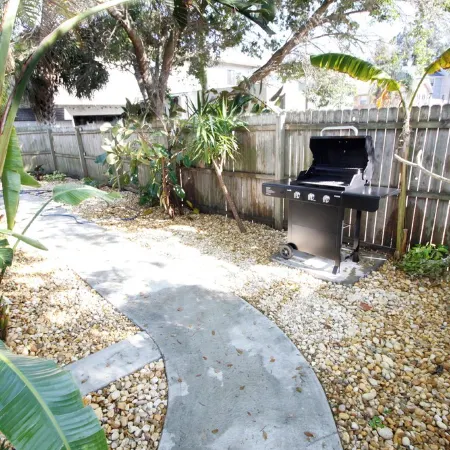 Vintage Florida Beach Cottage, one block to the sand of Indian Rocks Beach FL