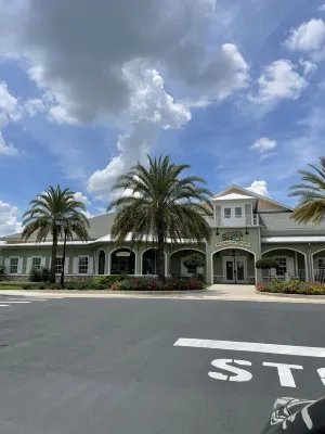 ESCAPE! to The Villages...Villa with Golf Car!
