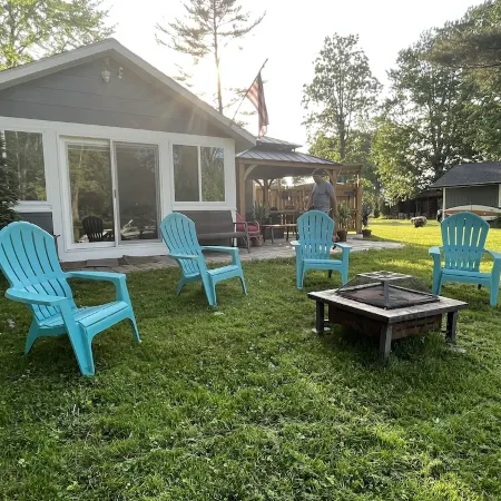 Waterfront!Outdoor living! Canoe kayaks paddleboard 60 ft dock Newly Renovated