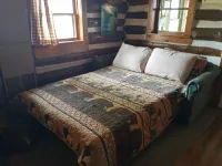 Waterfront Modernized Rustic Log Cabin on Indian Lake, Manistique, MI
