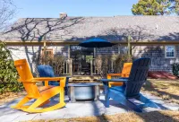 Cozy Cape House - Family Friendly with Great Outdoor Space