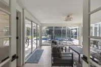 Tropical Haven in Ft. Myers