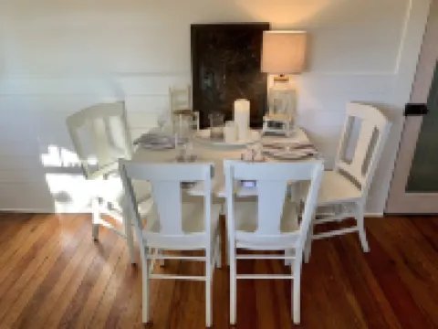 Walk to the Square! Hotels in Mason County