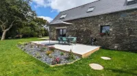 Gîte Ty Loguellou Hôtels à : Locmélar