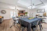 The Nest - Just 5 Miles from Braves & so close to ATL!