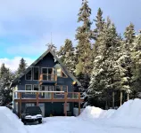 Spacious rental for 6 in lovely home with gorgeous views, minutes from resort