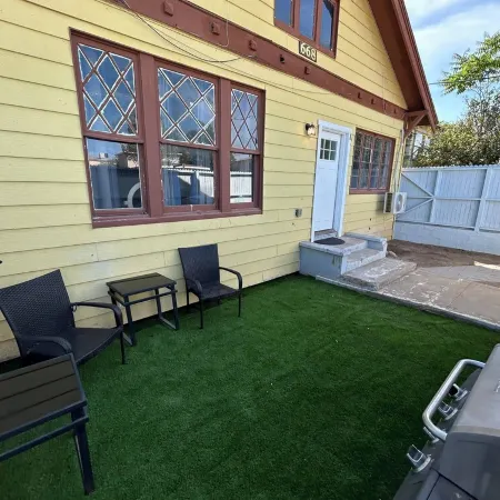 Unit 1 - Copper - Pinal Creek East - private yard - wifi - central location