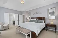 Luxurious Orlando Kissimmee Mansion for Work Remote or Family Gatherings Dollar Tree 주변 호텔