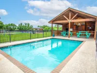 Casa Bella @ Buchanan Vacation Homes - Pool & Free Frio River Access Hotels in Concan