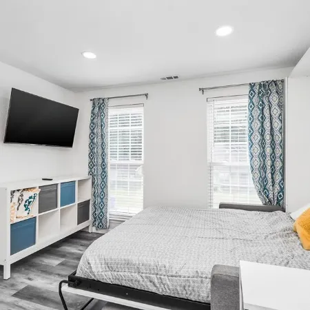 Guesthouse in ideal location with private entrance