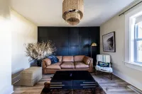 Cali Coast * Small home in quiet neighborhood Hotels in Shiloh