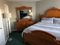 Updated spacious home with top of the mountain view! 라이즈 갑 주변 호텔