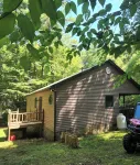 PEACEFUL SECLUDED CABIN IN THE "MOUNTAINS" OF DOE VALLEY!