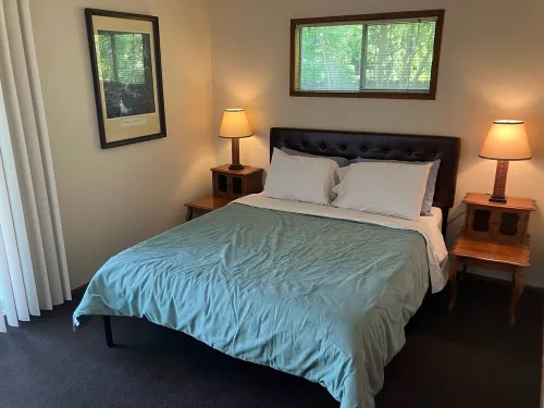 Quaint Apartment Blocks from Downtown Eugene