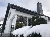 Modern vacation home with sauna and fireplace in the Eifel National Park. Your retreat!