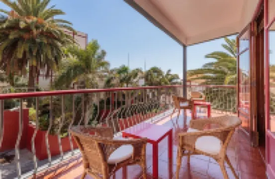 Spacious and bright apartment with large terrace next to the beach of S / C de la Palma 5 p.