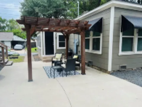 Glamorous Renovated Home in Historic Bryan