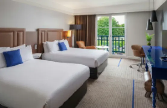 Renaissance Paris Hippodrome de St. Cloud Hotel